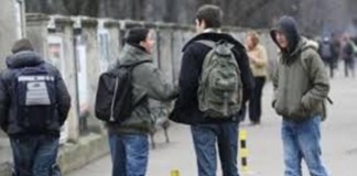 Aproape o jumătate de milion de absenţe în doar un semestru