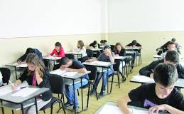 Demisii în masă în rândul directorilor de licee din Buzău