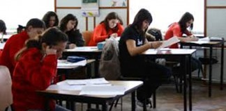 Emotii pentru elevii claselor terminale de liceu. De astăzi sunt programate simulările la examenul de bacalaureat