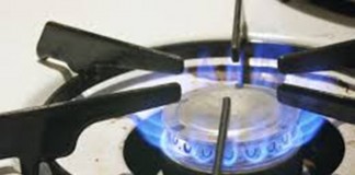 Persoanele cu venituri reduse şi cele cu probleme de sănătate vor fi declarate consumatori de gaze vulnerabili