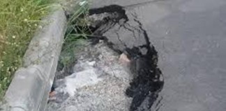 Banii pentru maşina stricată în gropile de pe şosele, recuperaţi în instanţă