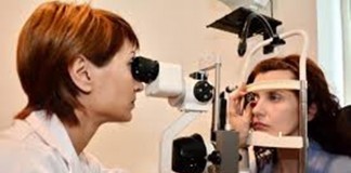 Consultaţii oftalmologice şi ochelari la preţuri modice. Vezi cine le oferă