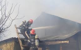 Incendiu violent pe strada Patriei