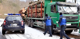 Peste 400 de sancţiuni contravenţionale, în valoare de 264.000 lei, aplicate de jandarmi în ianuarie