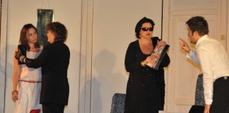 Teatrul George Ciprian începe săptămâna cu „Părinți teribili”