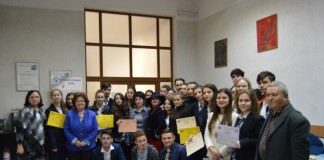 Zece elevi buzoieni, premianți ai Concursului regional de economie și economie aplicată