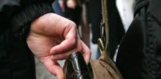 Hoţ de mic. Vezi cine dădea spargeri în Buzău