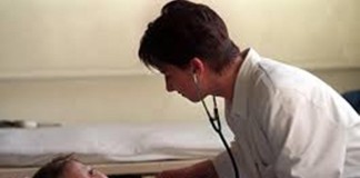 O soluţie în salarizarea personalului medical ar putea fi cardul!