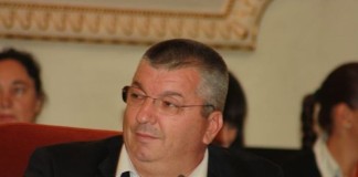 Senatorul Constantin Popa și-a amânat plecarea din UNPR