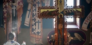 Vezi ce spune Patriarhia Română despre candidaturile preoților la alegerile locale