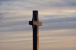 Astăzi este Duminica Sfintei Cruci