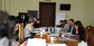 Cadrele didactice îşi vor primi înapoi banii luaţi de Boc