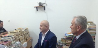Volume de proză şi de versuri donate de preşedintele Consiliului Judeţean pentru bibliotecile din Raionul Dubăsari