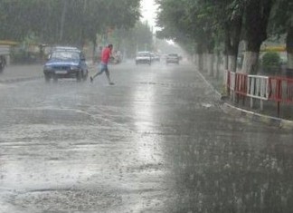 Meteo: Astăzi, ploaie în averse