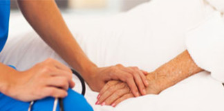 Proiect de lege: În fiecare judeţ va fi construit câte un cămin pentru bâtrâni