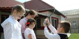 Tradiţii şi obiceiuri în cea de-a doua zi de Paşte