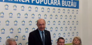 Traian Basescu, la Buzau. Fostul presedinte s-a intalnit cu candidatii si sustinatorii PMP