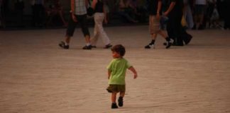 Astazi, Ziua Internaţionala a Copiilor Dispăruţi. La Buzau, in 5 ani, au disparut peste 400 de minori