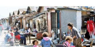 Ţiganii din Calvini sunt hotărâţi să se ducă iar în Franţa