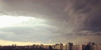 Trei zile de ploi și vânt