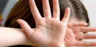 Bestie cu chip de om. Un barbat din Sahateni si-a violat ambele fiice