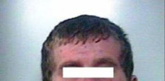 Un bărbat din Siriu a fost arestat în Italia. Și-a incendiat soţia în faţa copiilor