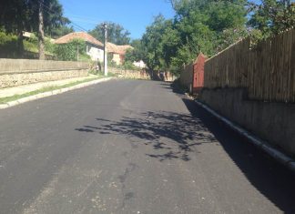 A început asfaltarea drumului Patârlagele – Colți