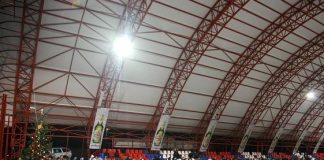 După Bazinul Olimpic vine rândul patinoarului. Programul de patinaj gratuit pentru copii si tineri, suspendat de Primărie