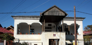 Trei expoziţii vor fi deschise în acelaşi timp, la Casa Vergu Mănăilă din Buzău