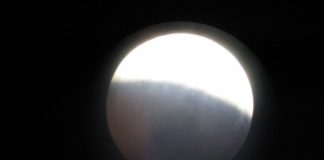 ECLIPSĂ DE LUNĂ în penumbră, vizibilă din Buzău