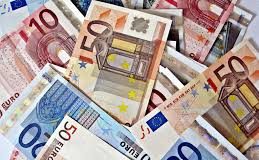 Vezi aici ce au găsit poliţiştii acasă la membrii clanului Pasăre