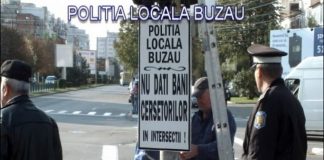 ”Nu daţi bani cerşetorilor în intersecţii”, mesajul unor panouri montate de Poliția Locală