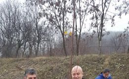 Marcel Ciolacu şi Petre Emnoil Neagu „plantează fapte bune” în judeţul Buzău