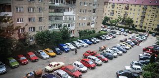 Se împart locurile de parcare pentru locatarii cartierului Micro 5