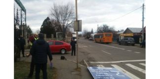 Indicator rutier smuls de vânt. O tânără a fost rănită