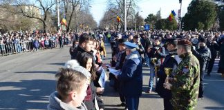 Câştigătorii concursului de istorie organizat de fundaţia „Mareşal Alexandru Averescu”, premiaţi de preşedintele Consiliului Judeţean