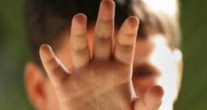 Sute de apeluri la Telefonul Copilului, înregistrate în 2016