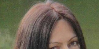 Al treilea secretar părăsește Palatul Comunal