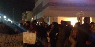 Protestatarii, in mars din Piata Dacia pe bulevardele din oras