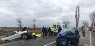 Grav accident pe drumul spre Brăila. Un bărbat a decedat pe loc şi alţi doi au ajuns în stare gravă la spital