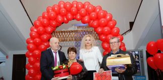 Preşedintele CJ, Petre Emanoil Neagu, a sărbătorit Dragobetele la Teatrul George Ciprian