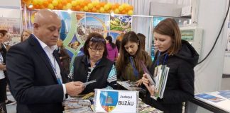 Sute de vizitatori la standul Consiliului Județean de la Târgul de turism din Republica Moldova