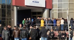 Grevă pe termen nelimitat la Direcția de Finanțe