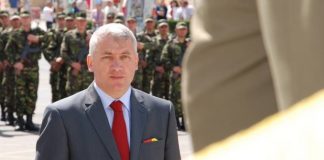 Ministrul apărării naționale, în vizită de informare în garnizoana Buzău