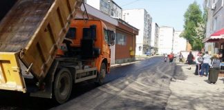 Vești bune pentru buzoieni! Începe asfaltarea celor 43 de străzi de pământ