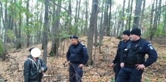 A plecat după ghebe şi s-a rătăcit în pădure. A fost recuperat de jandarmi