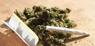 Tânărul consumator de marijuana, transportat la Bucureşti