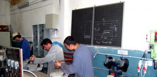 Crește numărul claselor din învăţământul tehnologic şi profesional