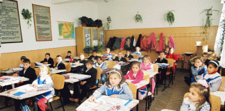 Elevii din localitățile Năeni, Rușețu, Râmnicelu și Râmnicu Sărat vor beneficia de pregătire la un nivel mai ridicat