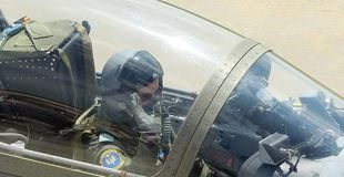 Oana Ardeleanu, prima femeie pilot instructor pe un avion cu reacţie a survolat pentru prima oară în carieră Arcul de Triumf